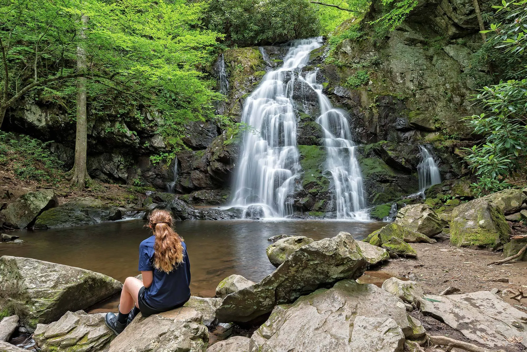 hiking-waterfall